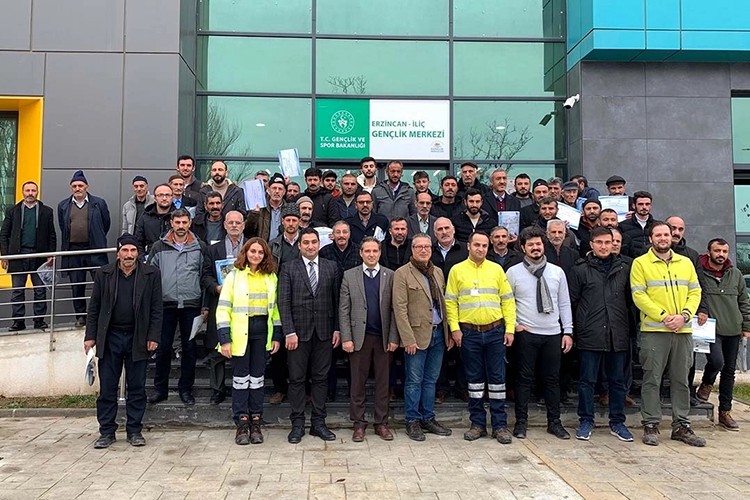 Altın madeni şirketinden çiftçiye hayvancılık eğitimi