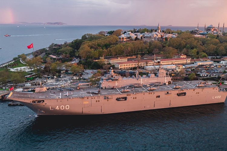 TCG Anadolu Sarayburnu'nda ziyaret edilebilecek