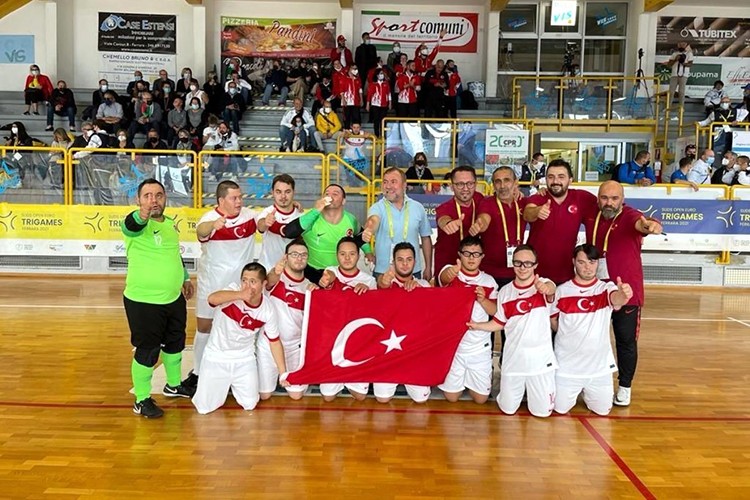 Türk Telekom özel sporcuların yanında