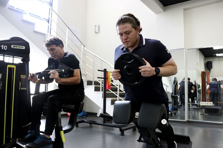 Spora başlayan aile bireyleri fazla kilolarından kurtuldu