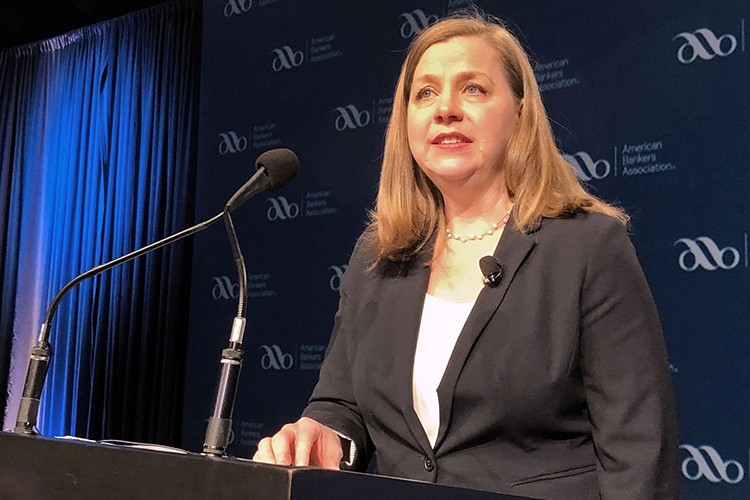 "Faizin daha da artmasına ihtiyaç var"