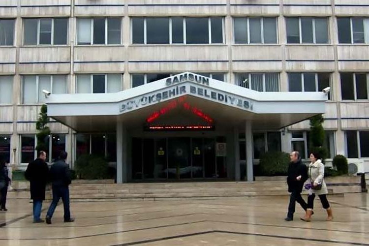 Ticaret merkezi ihaleye çıkarılıyor