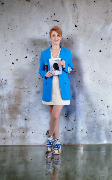 Banu Yüksel'in Mitoman parçası hem raflarda hem de digital platformlarda