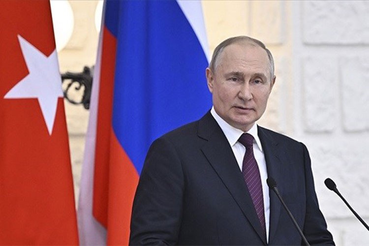 "Ekonomimiz üçüncü çeyrekteki yavaşlamaya rağmen büyüdü"