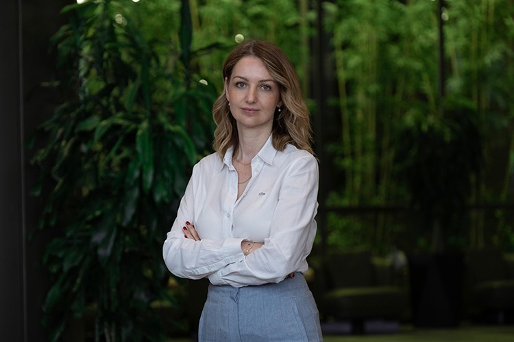 Hepsiburada'da oyunun rengini kadinlar değiştiriyor