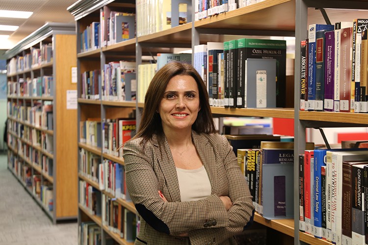 Ergenlerde ekran süresi 9 saati buluyor