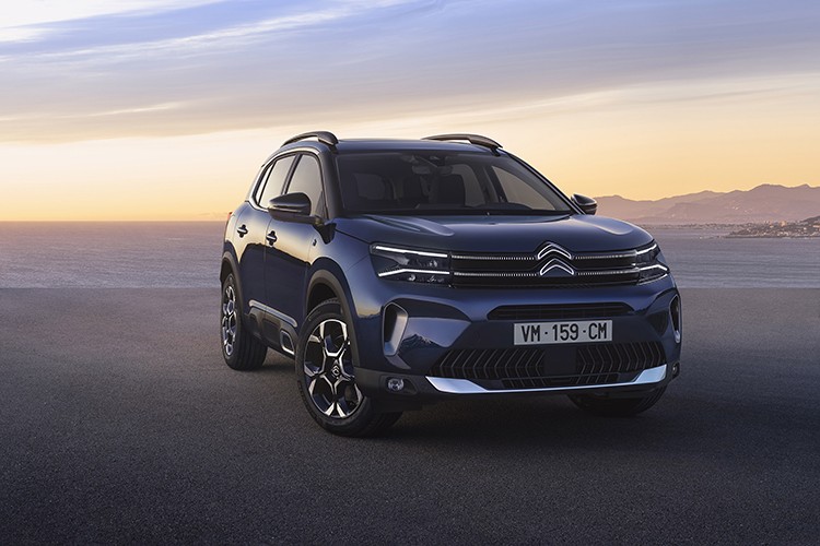 Yeni Citroen C5 Aircross prestijli tasarımla geliyor