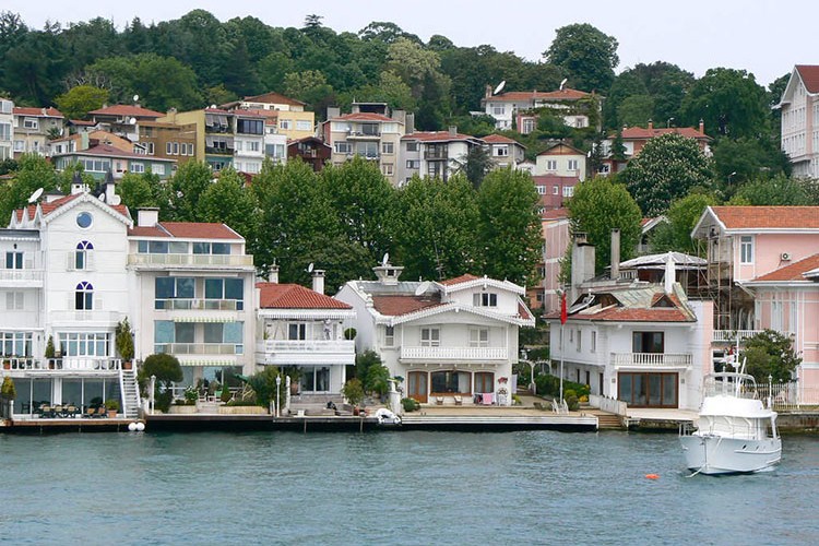 Yalı satılacak