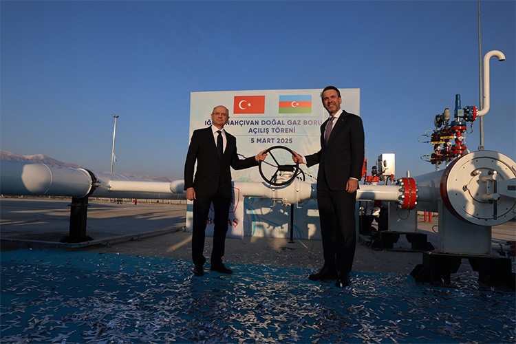 Iğdır-Nahçıvan Doğal Gaz Boru Hattı açıldı