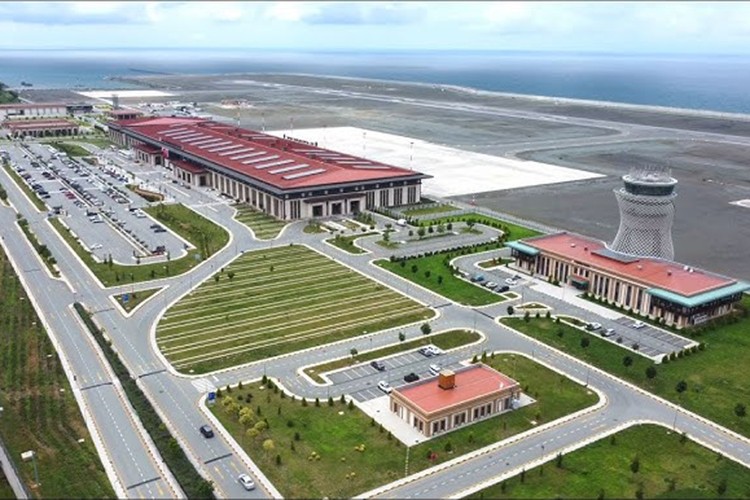 Rize-Artvin Havalimanı yılın ilk çeyreğinde 294 bin yolcuya hizmet verdi