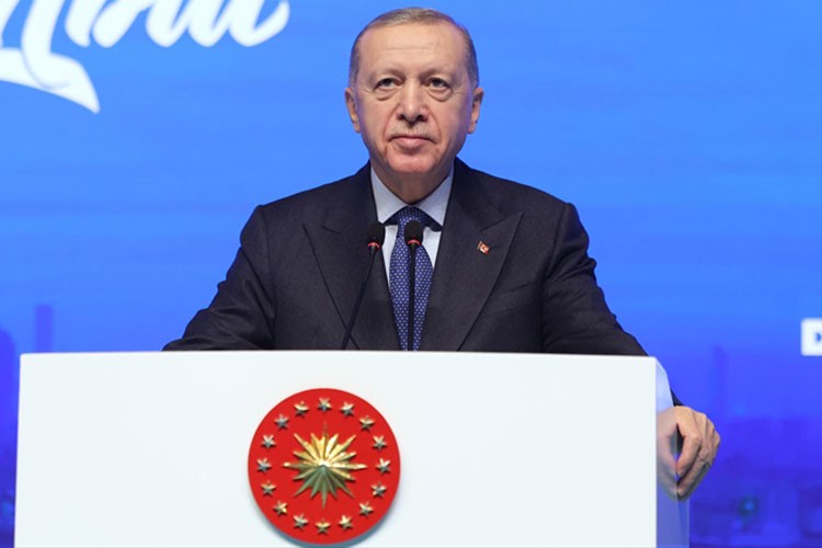 "İstanbul'da 400 bin konut inşa edeceğiz"
