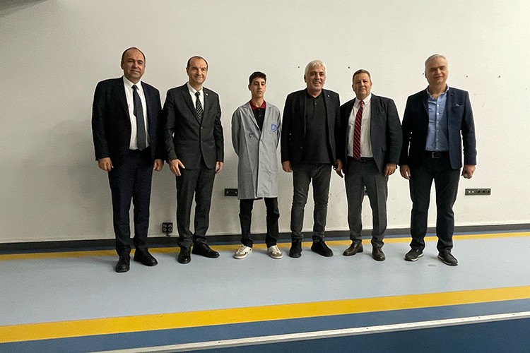 DemirDöküm, gençlerin eğitim yolculuğunu desteklemeye devam ediyor