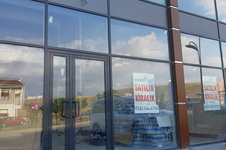 Ofis ve dükkan geleneği çöküyor