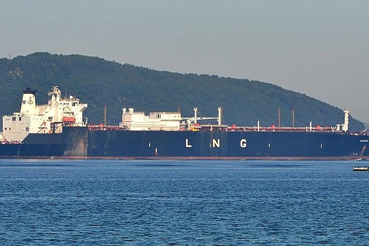 Nakliye şirketleri Hürmüz Boğazı geçişinde temkinli