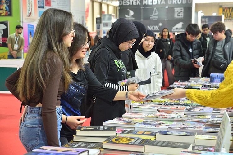 Yılın ilk kitap fuarı, Adana'da açılıyor