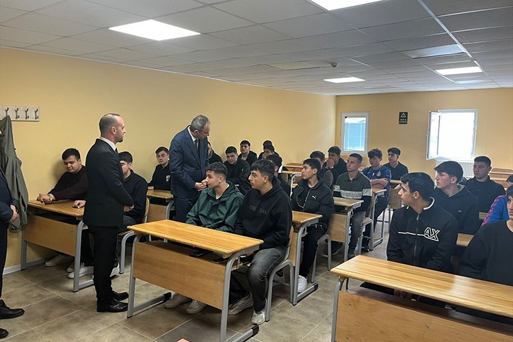 Kocaeli OSB'deki merkezde gençler sektöre kazandırılıyor