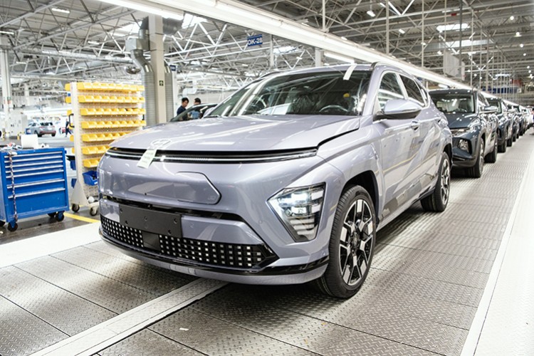 Yeni Hyundai Kona Elektrik'in üretimi başladı