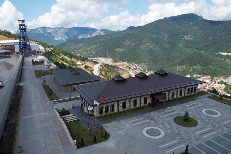 Eti Bakır teknoloji yatırımlarıyla Türkiye'de güvenli madenciliğe öncülük ediyor