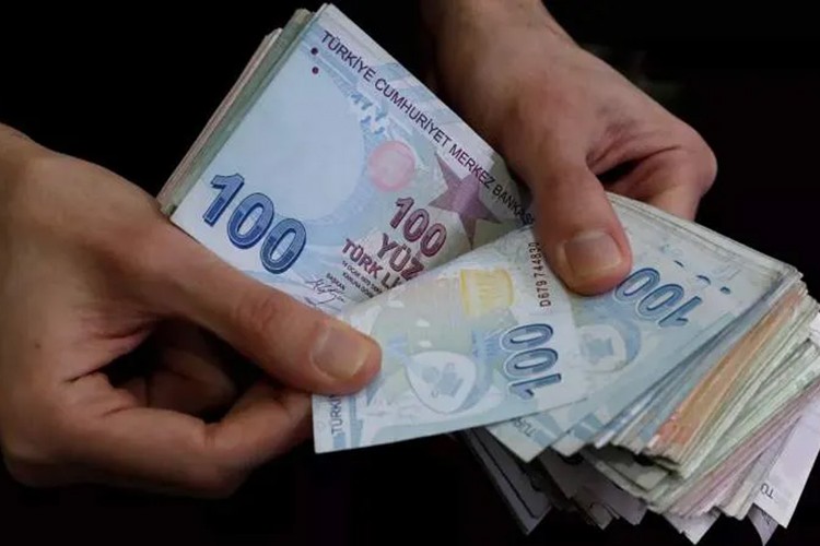 1 trilyon 369,3 milyar liralık iç borçlanmaya gidilecek