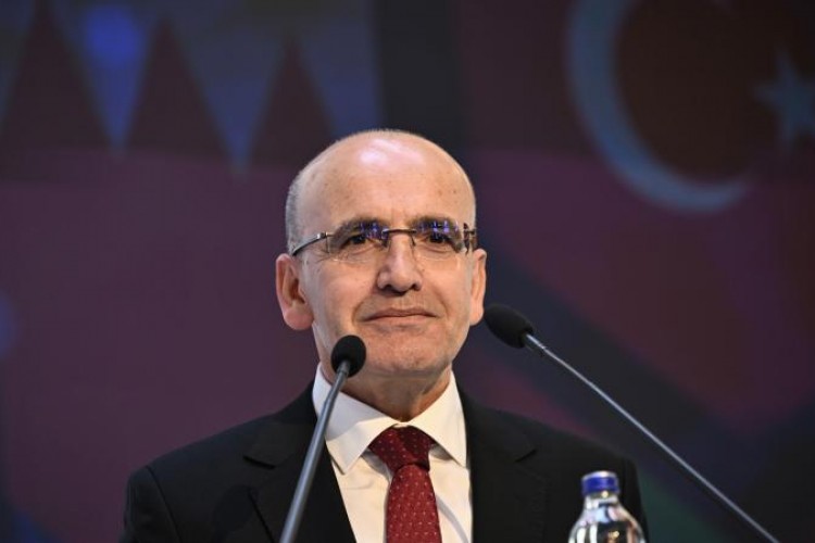 Bakan Şimşek: Spekülasyonlara itibar etmeyin