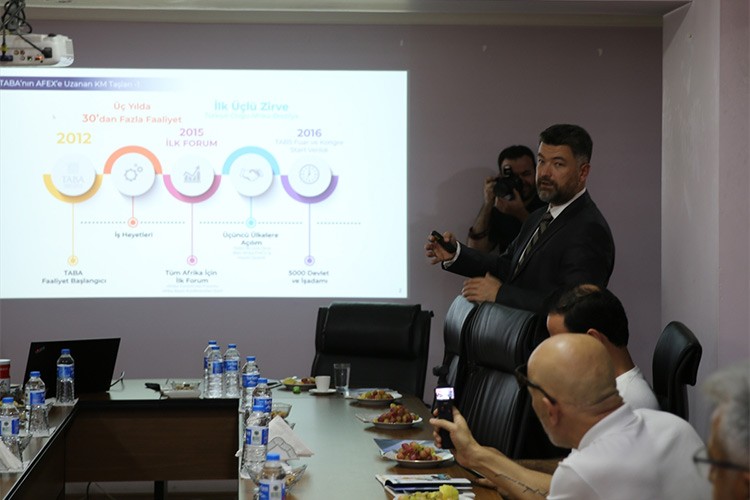 İş insanlarına "Afrika'yı radarınızdan uzak tutmayın" çağrısı