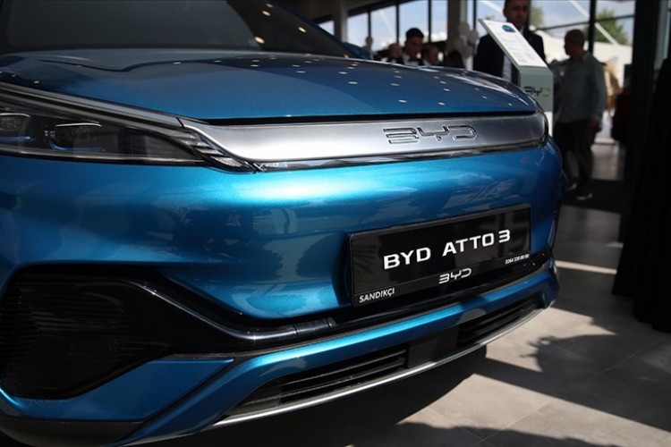 AB, Çin'in elektrikli otomobillerine ek vergi getirmeye hazırlanıyor