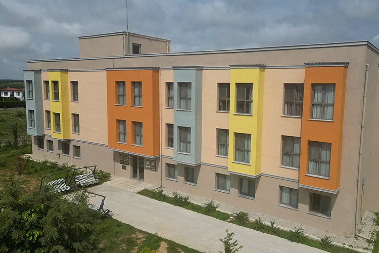 AstraZeneca Türkiye'nin deprem bölgesine desteği sürüyor