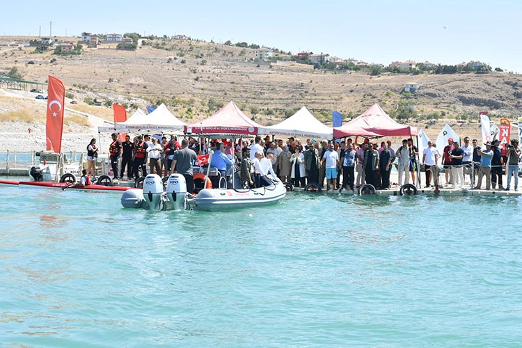 Kayseri Kuşçu Su Sporları Merkezi törenle açıldı