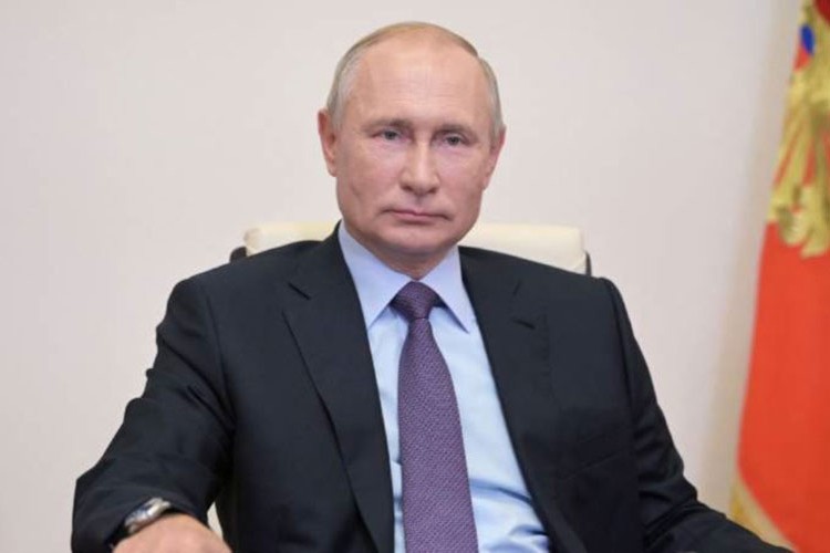 "Petrolün fiyatı bizim yüzümüsden artmayor"