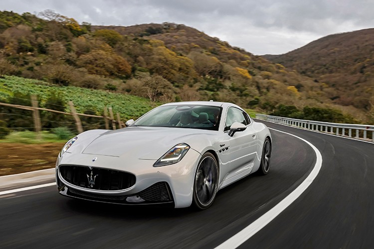 Maserati GranTurismo ve GranCabrio'ya ödül