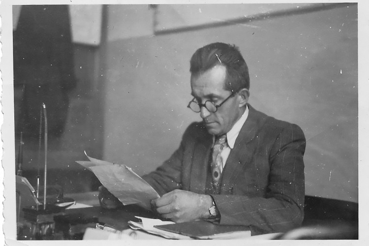 İSTANBUL'UN CAMİLERİNİ ANLATAN MUHTEŞEM ESER YILLAR SONRA GÜNYÜZÜNE ÇIKARTILDI