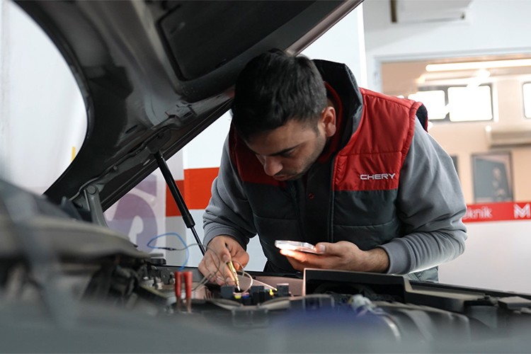 Teknik Uzmanlık Yetenek Yarışması'nı Başarıyla Tamamlandı