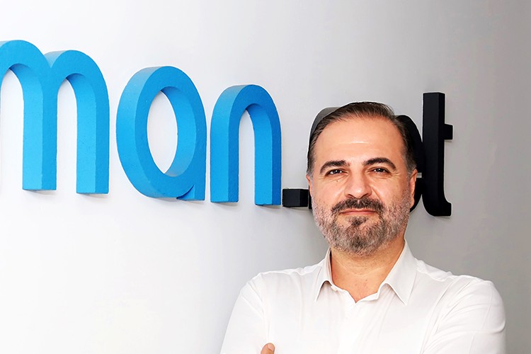 Mesleklerin istihdam koşullarını ve maaş seviyelerini tek bir rehberde topluyor