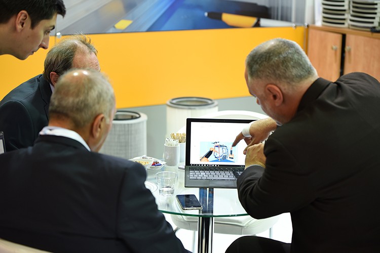 Göz alıcı renklerin fuarı