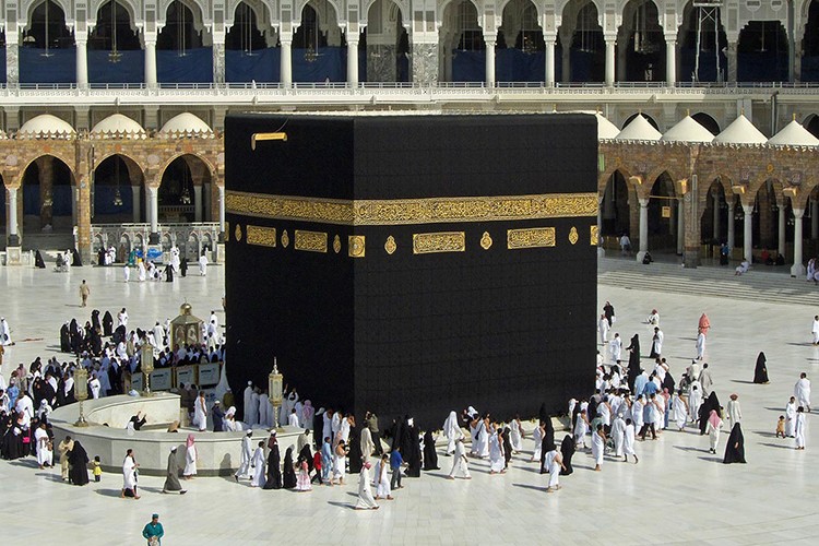 Umre için 2 milyon kişi kabul edilecek