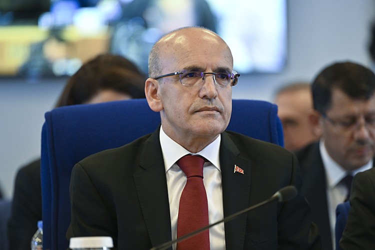 "Çalışanlarımızı, emeklilerimizi enflasyona ezdirmedik"