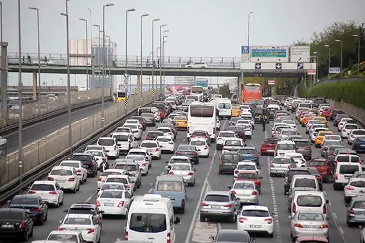 Trafiğe mayısta 210 bin 295 aracın kaydı yapıldı