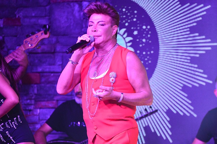 Yılan dansına büyük alkış