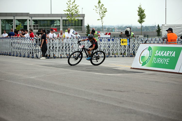 Dağ Bisikleti Eliminator Dünya Kupası birinci etabı Sakarya'da yapıldı