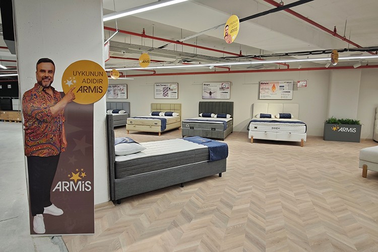 Armis'in Antalya Agora AVM'deki yeni mağazası hizmete girdi