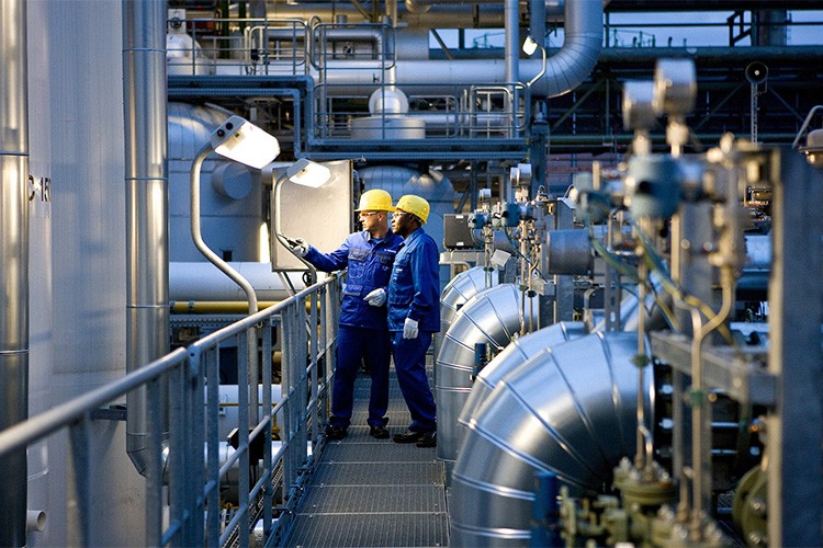 Alman sanayisi küresel rekabette gerilemeye devam ediyor