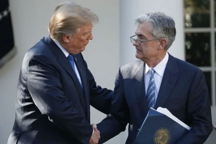 Trump, Fed Başkanı Powell ile görüştü