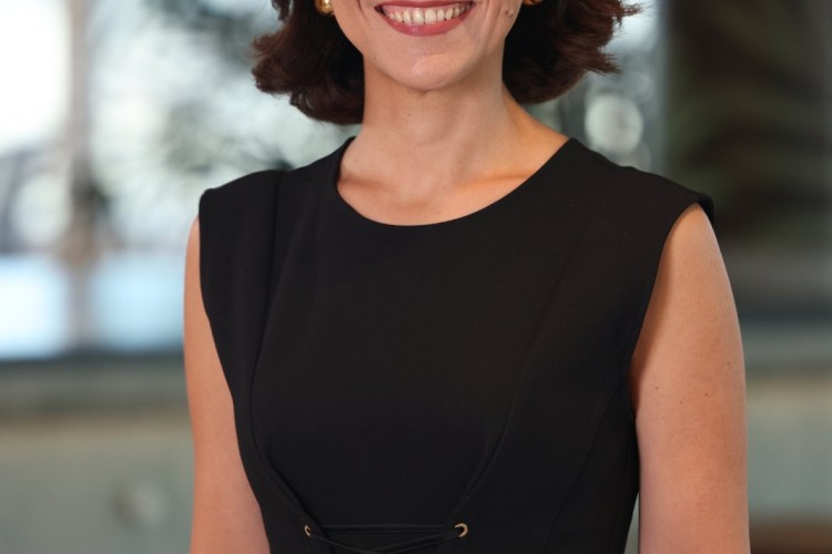 Mobilden Akbanklı Olan Tüzel Müşteriler, Hem Özel Ayrıcalıklar Hem de Zaman Kazanıyor