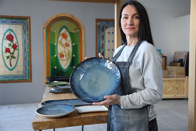 Edirne'de üretilen seramik tabaklar yurt dışında masaları süslüyor