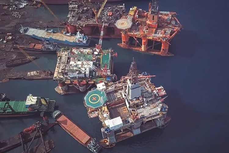 Aliağa'daki iki tersane AB 'onay' listesinden çıkarıldı