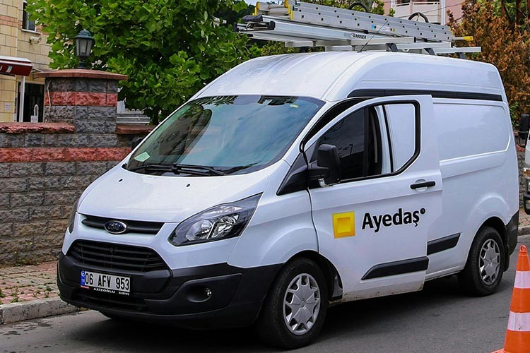 AYEDAŞ Anadolu Yakası'nı Bakım ve Yatırımlarıyla Aydınlattı