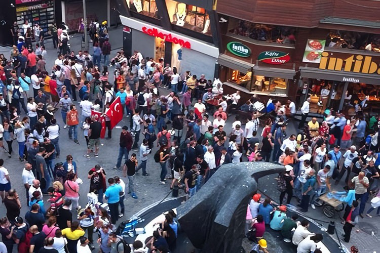 Semt esnafı tezgah kapattı gençler kötü yola düştü