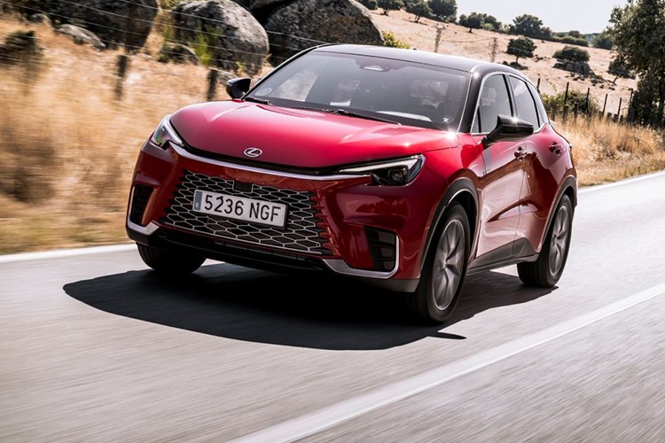 Lexus lüks deneyimini tüm duyulara hitap ederek yeniden şekillendiriyor