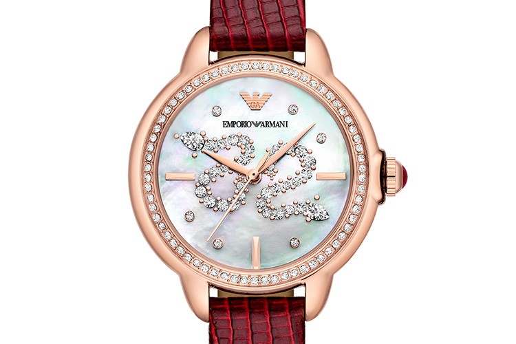 Saat&Saat 2025 Yılan Yılı'nı özel tasarımlarla kutluyor