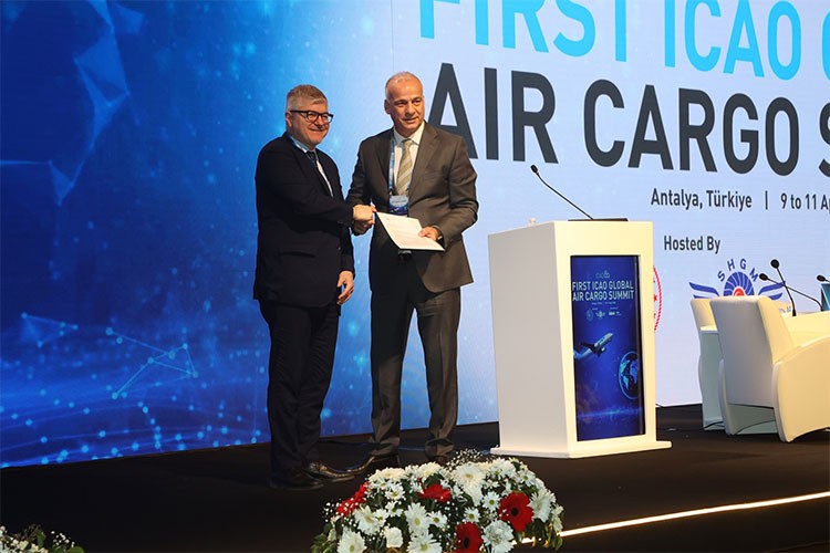 MNG Havayolları'ndan küresel hava kargo geleceğine güçlü destek